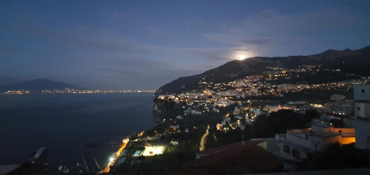 Dimora Del Conte Sorrento Coast Seaview Apartment Vico Equense Bagian luar foto