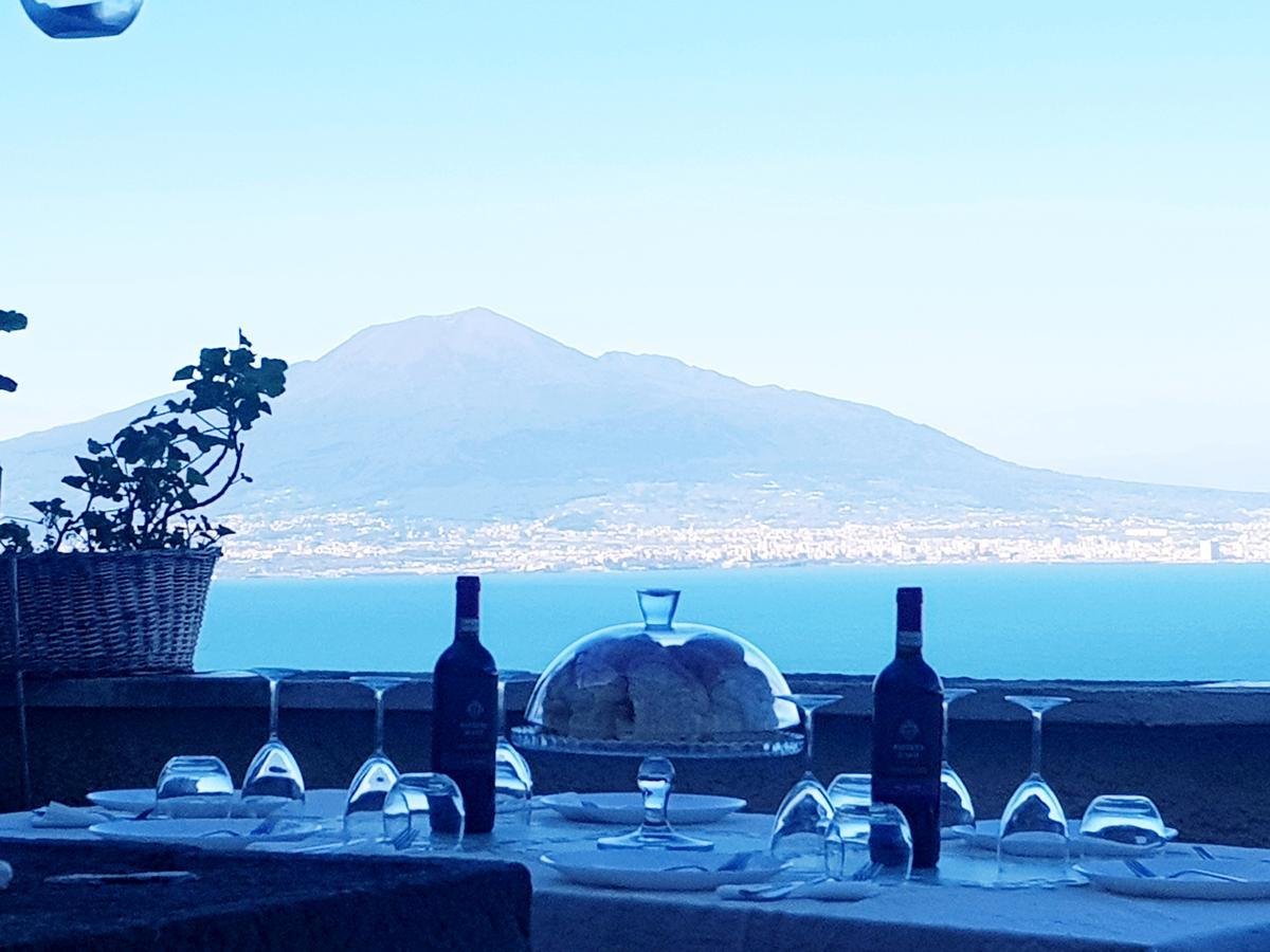 Dimora Del Conte Sorrento Coast Seaview Apartment Vico Equense Bagian luar foto