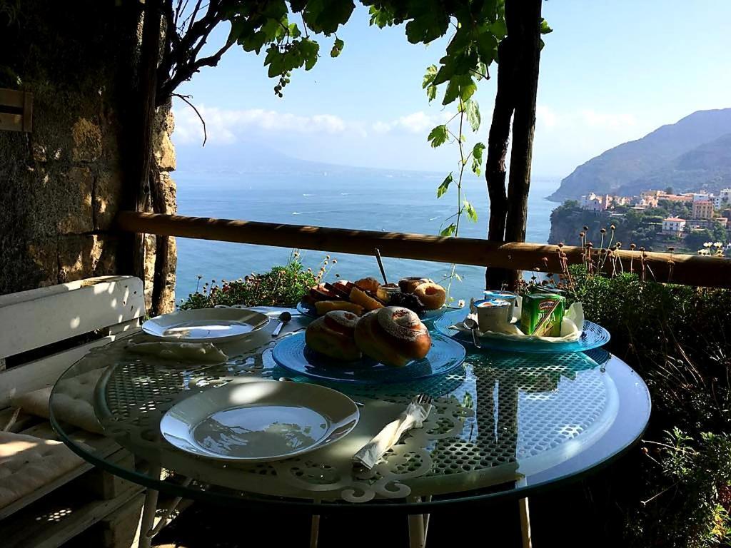 Dimora Del Conte Sorrento Coast Seaview Apartment Vico Equense Bagian luar foto